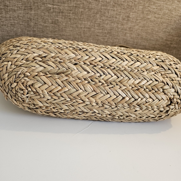 Lilly Pulitzer Straw Large Gold Strap Tote Lined - Picture 11 of 11